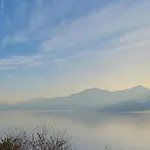 Mid Of Nature ' Bella Vista Maggiore Mit Traumhaften Seeblick, Terrasse Und Grossen Garten ギッファ