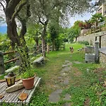 Feriehus Mid Of Nature ' Bella Vista Maggiore Mit Traumhaften Seeblick, Terrasse Und Grossen Garten