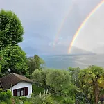 Feriehus Mid Of Nature ' Bella Vista Maggiore Mit Traumhaften Seeblick, Terrasse Und Grossen Garten