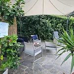 別荘 Mid Of Nature ' Bella Vista Maggiore Mit Traumhaften Seeblick, Terrasse Und Grossen Garten