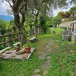 Feriehus Mid Of Nature ' Bella Vista Maggiore Mit Traumhaften Seeblick, Terrasse Und Grossen Garten *