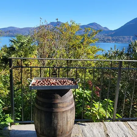 Prázdninový dům Mid Of Nature ' Bella Vista Maggiore Mit Traumhaften Seeblick, Terrasse Und Grossen Garten Ghiffa
