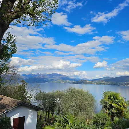 Mid Of Nature ' Bella Vista Maggiore Mit Traumhaften Seeblick, Terrasse Und Grossen Garten Prázdninový dům Ghiffa