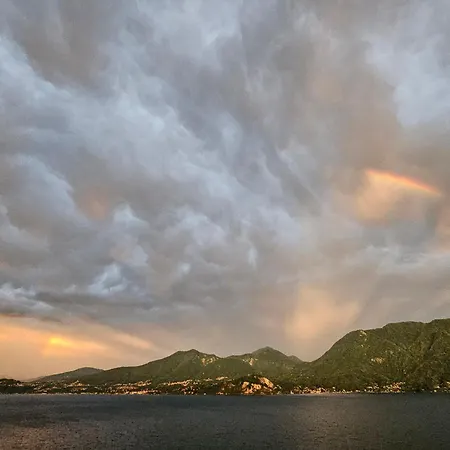 Mid Of Nature ' Bella Vista Maggiore Mit Traumhaften Seeblick, Terrasse Und Grossen Garten * ギッファ