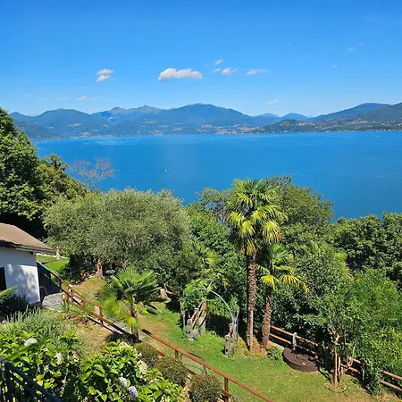 Mid Of Nature ' Bella Vista Maggiore Mit Traumhaften Seeblick, Terrasse Und Grossen Garten Casa vacanze