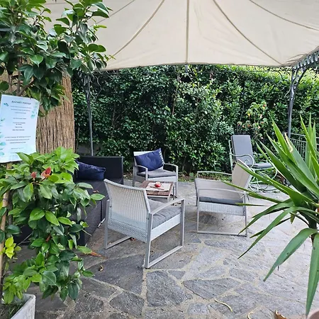 Prázdninový dům Mid Of Nature ' Bella Vista Maggiore Mit Traumhaften Seeblick, Terrasse Und Grossen Garten