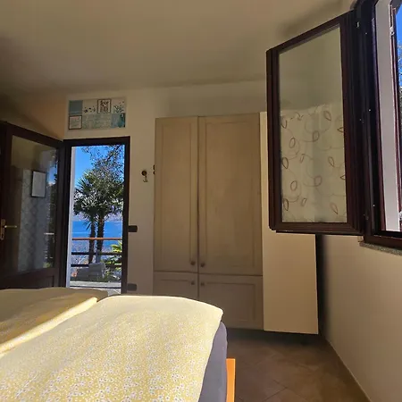 Prázdninový dům Mid Of Nature ' Bella Vista Maggiore Mit Traumhaften Seeblick, Terrasse Und Grossen Garten *
