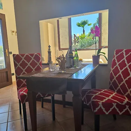 Mid Of Nature ' Bella Vista Maggiore Mit Traumhaften Seeblick, Terrasse Und Grossen Garten * Ghiffa